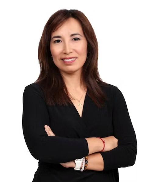 Dr. Caron Fernandez, Doctor of Optometry at Eye Q Hawaii in Hilo